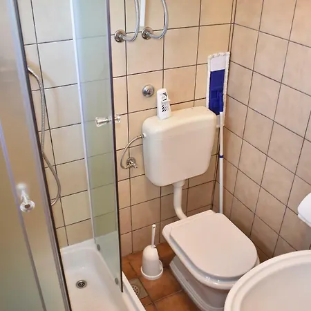 Nin-dodo Apartment