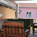 Apartman Nin-dodo *
