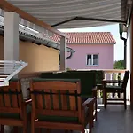Apartman Nin-dodo * Nin