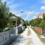 Apartment Apartman Nin-dodo
